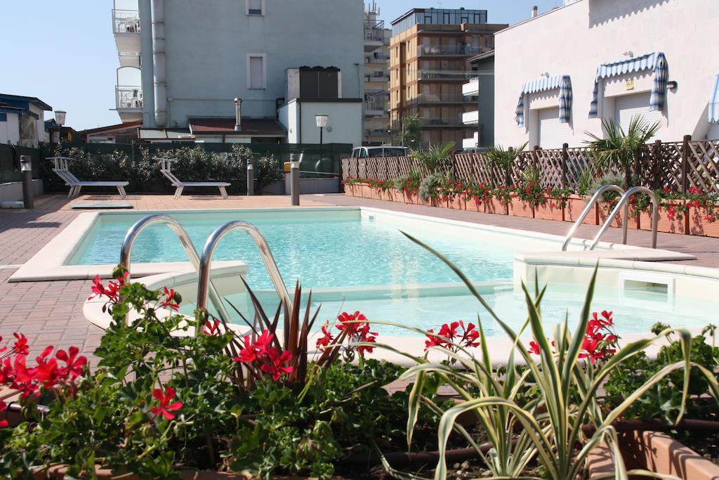 Residence Moderno Lido Di Savio Exteriér fotografie